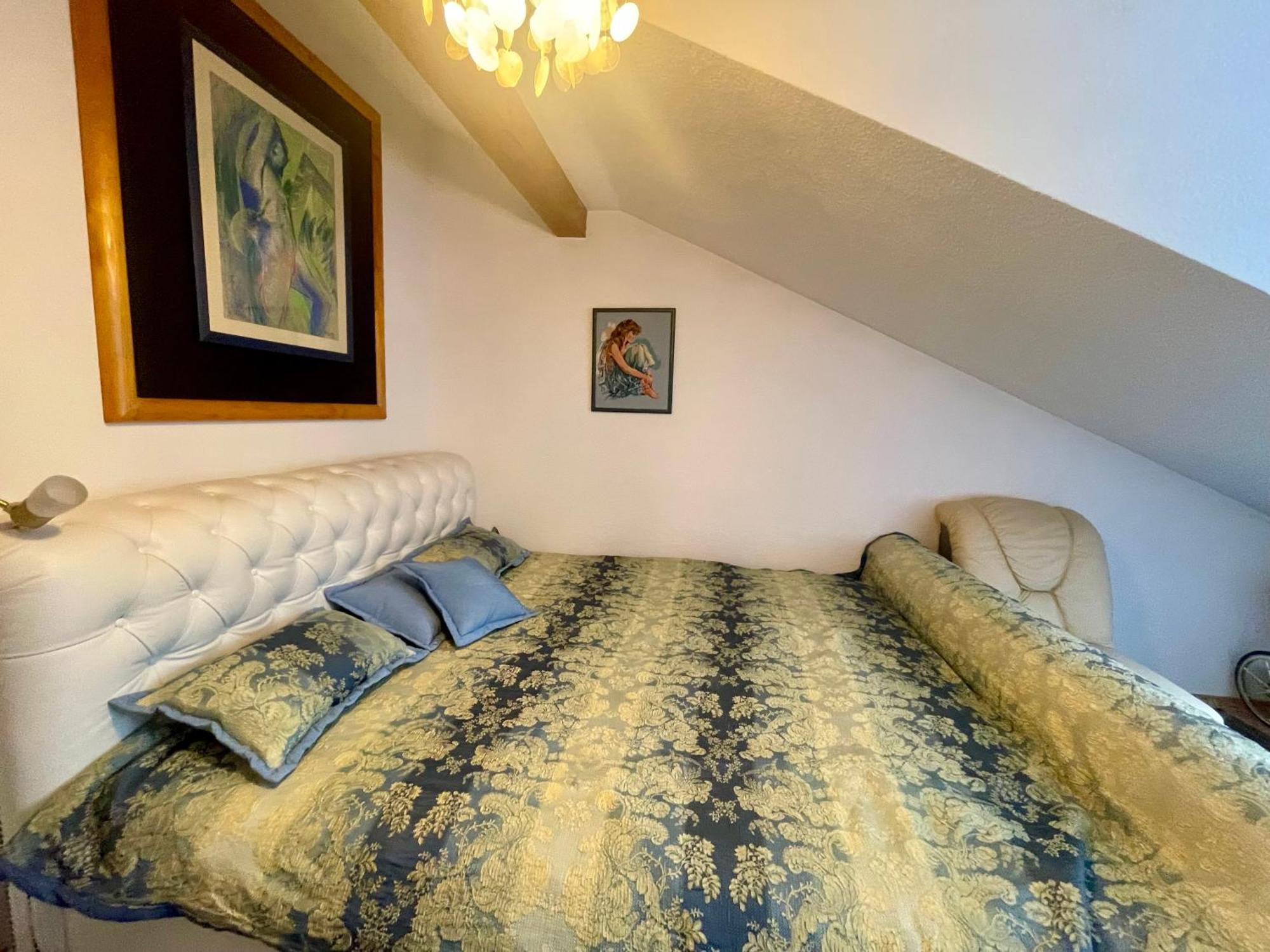 Wunderschoenes Grosses 3 Zimmer Apartament Zentrum Goldstadt Familienfreundlich Mit Garage Pforzheim Exterior foto